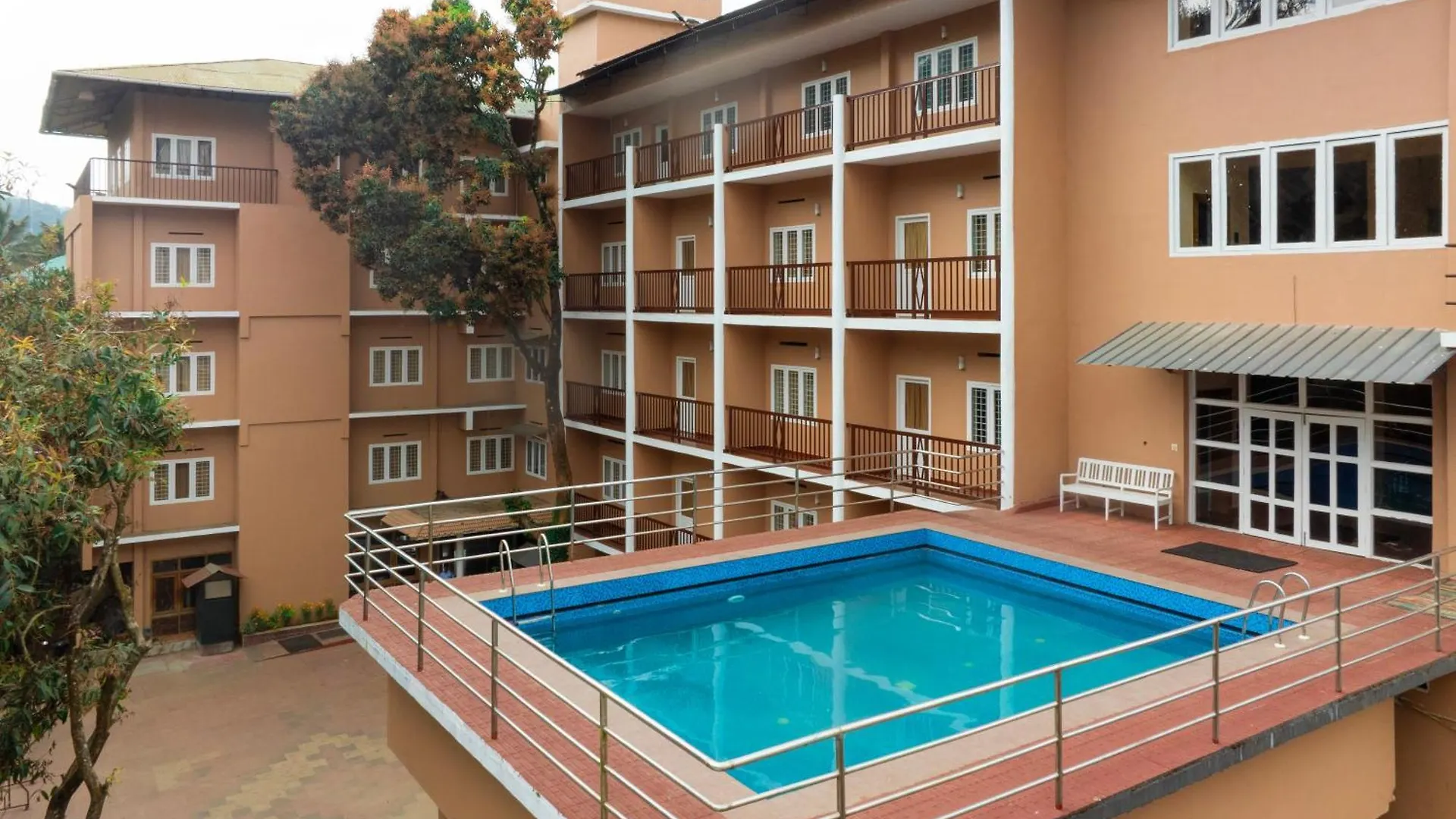Hotel The Cardamom Thekkady